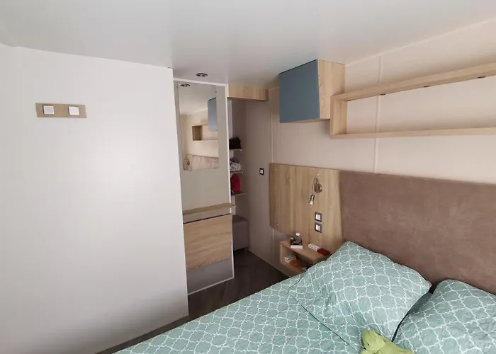 营地 Bonne Anse 莱马特